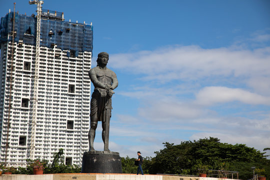 Lapu-Lapu monument in Rizal Park, Manila, Philippines