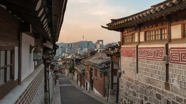 Timelapse at Seoul Bukchon Hanok Village, Seoul, South Korea, 4K Time lapse