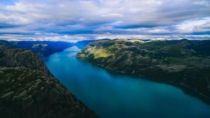 Fototapeta premium Beautiful summer vibrant view on famous Norwegian tourist place