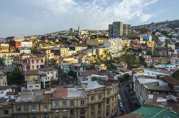 Obraz premium Beatiful lanscape of Valparaiso city at day time