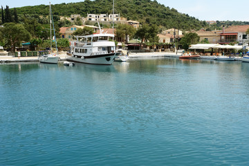 Fototapeta na wymiar The ferry-boat in a port.
