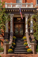 Grand Entrance - Savannah