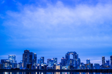 都市の夜景 日本のビル群