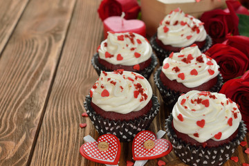 Sweet romantic cupcakes for Valentine's Day
