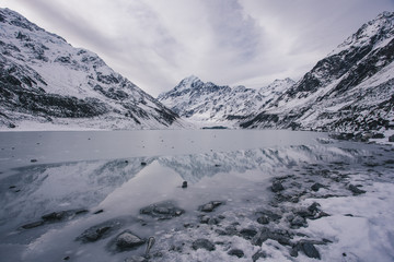 Fototapeta premium Aoraki/Mount Cook at Hooker Valley in New Zealand