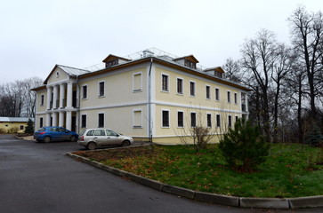 Manor house in the village of the Ostrow of Leninsky district.