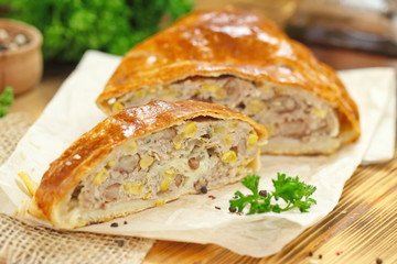 Meat pie with haricot and sweet corn