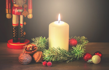 Weihnachtliches Gesteck, Einladung, Nussknacker