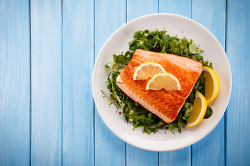 Grilled salmon and vegetables 