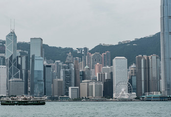 Fototapeta premium Smog in Hong Kong and in Victoria harbour view of Kowloon