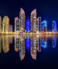 Fototapeta premium Dubai Marina bay, UAE