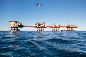 helicopter landing on offshore Oil & Gas installation