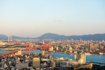 夕暮れの洞海湾