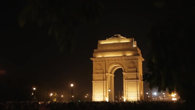 WS India Gate at night / New Delhi, India