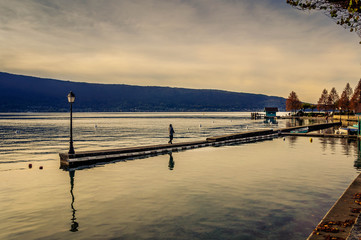 Lac d'Annecy vu de Menthon Saint Bernard