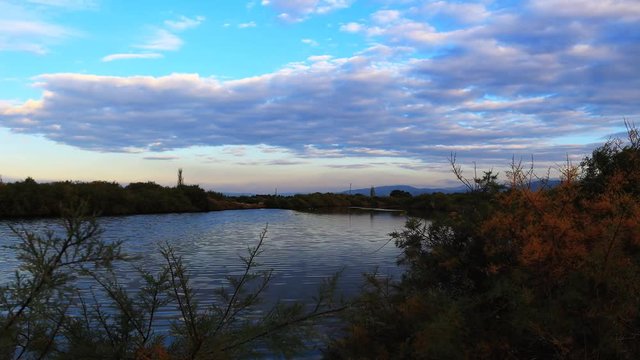 Nehir ve bulutlar timelapse