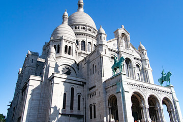 Fototapeta na wymiar Views of Montmartre and the Sacre Coeur Church, Paris, France