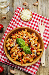 Tomato basil pasta