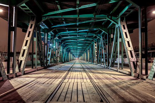 perspective rail bridge by night © Vadym Tarasov