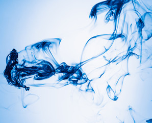jetstream deep blue ink in water - obrazy, fototapety, plakaty