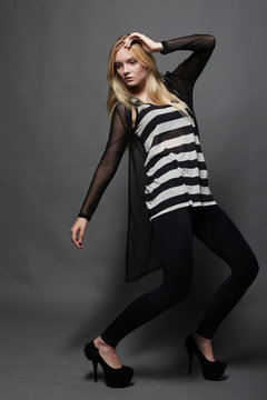 Female Model Standing Poses Full Images – Browse 95,207 Stock Photos ...