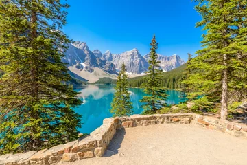 Foto op Canvas Majestic mountain lake in Canada. © karamysh