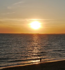Sonnenuntergang über dem Meer in Fouras