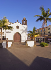 Fototapeta na wymiar Portugal, Madeira, Funchal, View of the church on Largo do Corpo Santo..