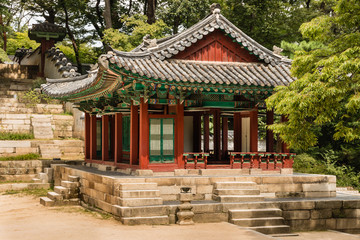 Fototapeta premium traditional wooden pavilion in Secret Garden of Changdeokgung Palace in Seoul, South Korea