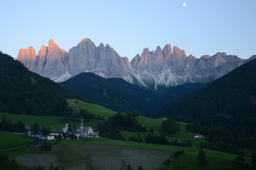 Fototapeta na wymiar Dolomite mountain in Italy