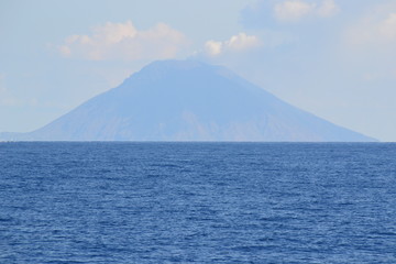 vista mare isola vulcano