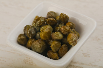 Pickled capers