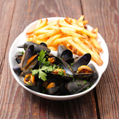 mussel and french fries