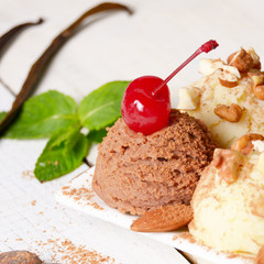 Cocoa and vanilla ice cream dessert