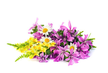 Obraz premium Bouquet of flowers Malva sylvestris, Linaria vulgaris (common toadflax, butter-and-eggs) and chamomile on a white background
