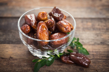 Dried dates in the bowl