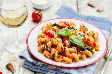 Tomato basil pasta