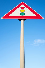 Deutsches Verkehrszeichen: Lichtzeichen­anla­ge