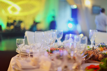 wedding reception table arrangement