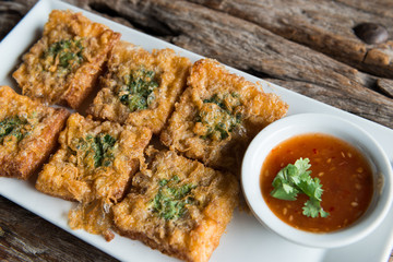 Fried bread with minced pork spread