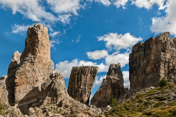 Fototapeta na wymiar granite towers at Cinque Torri in Dolomites, Italy