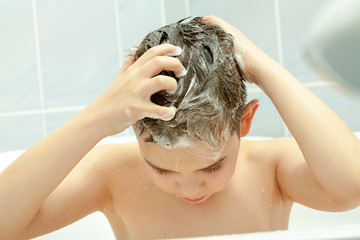 Children in bathtube