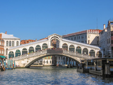 the Rialto Bridge, the main and biggest bridge of Venice, popular landmark of Venice. © bennymarty