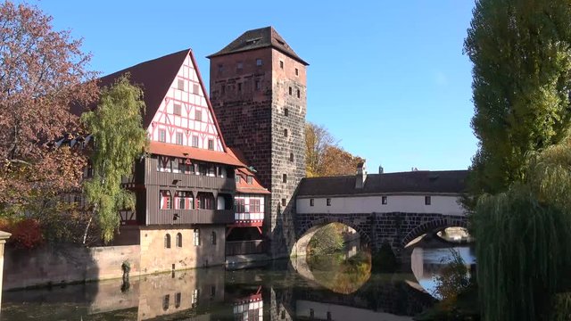 N&uuml;rnberger Altstadt - Weinstadel, Henkersteg und Henkerturm - 4K