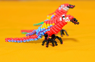 parrot beads © Ivan4er