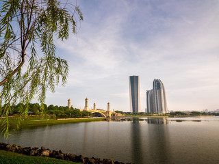 Naklejka premium Sunrise at Taman Seri Empangan, Putrajaya Lakeside