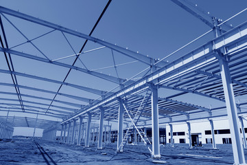 Steel structure workshop is under construction