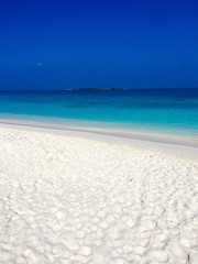 Fototapeta na wymiar Maldivian Beach