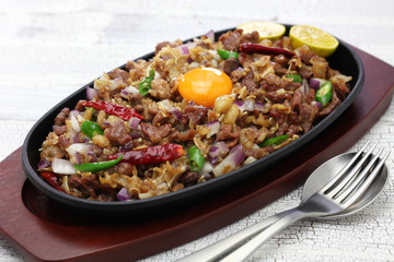 sizzling pork sisig, filipino cuisine