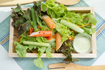 Salalroll and salad dressing